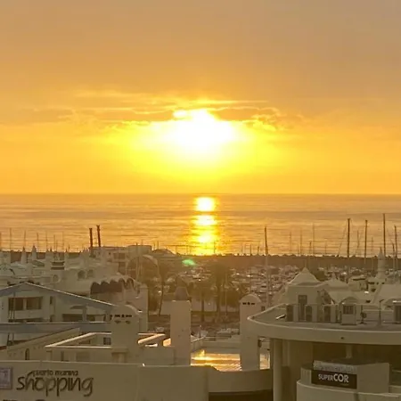Puerto Marina Апартаменти