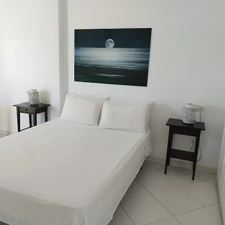 Puerto Marina Апартаменти *