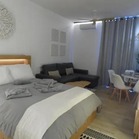 Puerto Marina Апартаменти